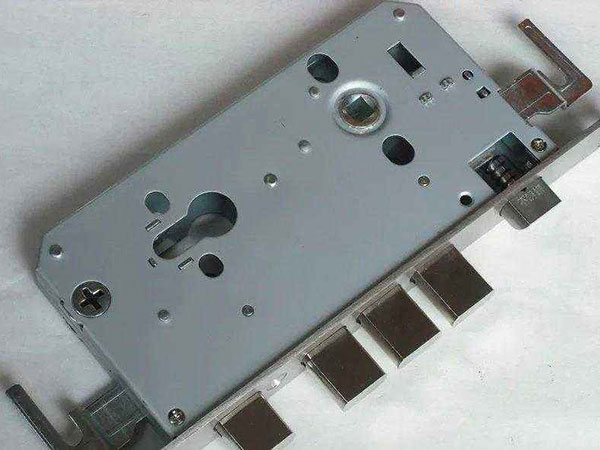 仁化24小时上门开锁公司